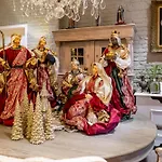 Luxury Boutique Hotel De Castillion