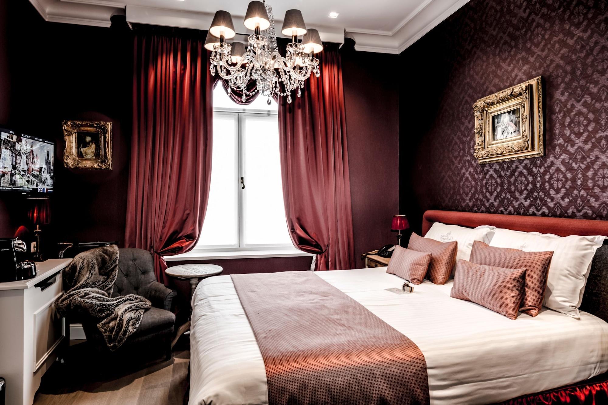 Luxury Boutique De Castillion 4*