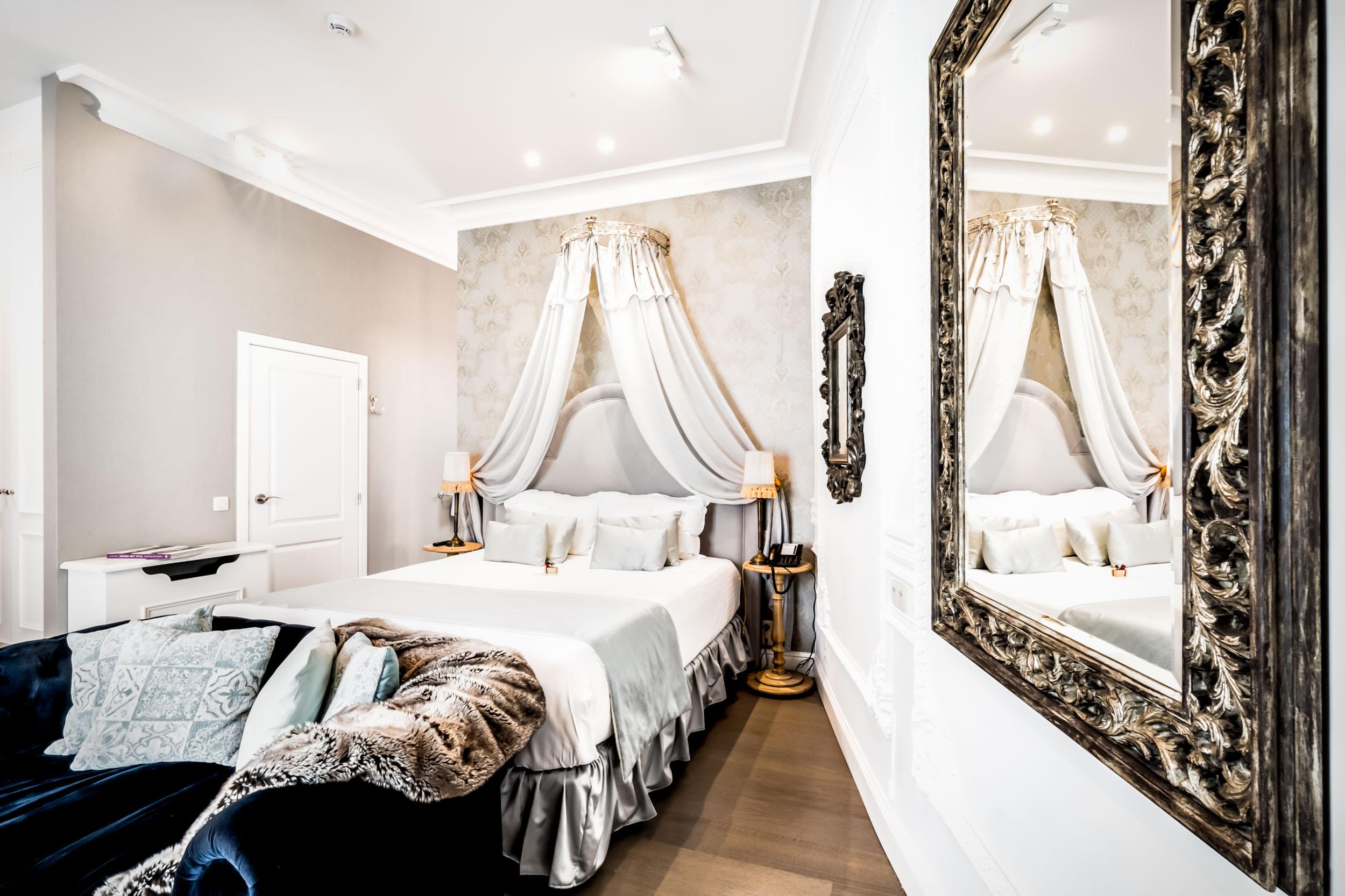 Luxury Boutique De Castillion