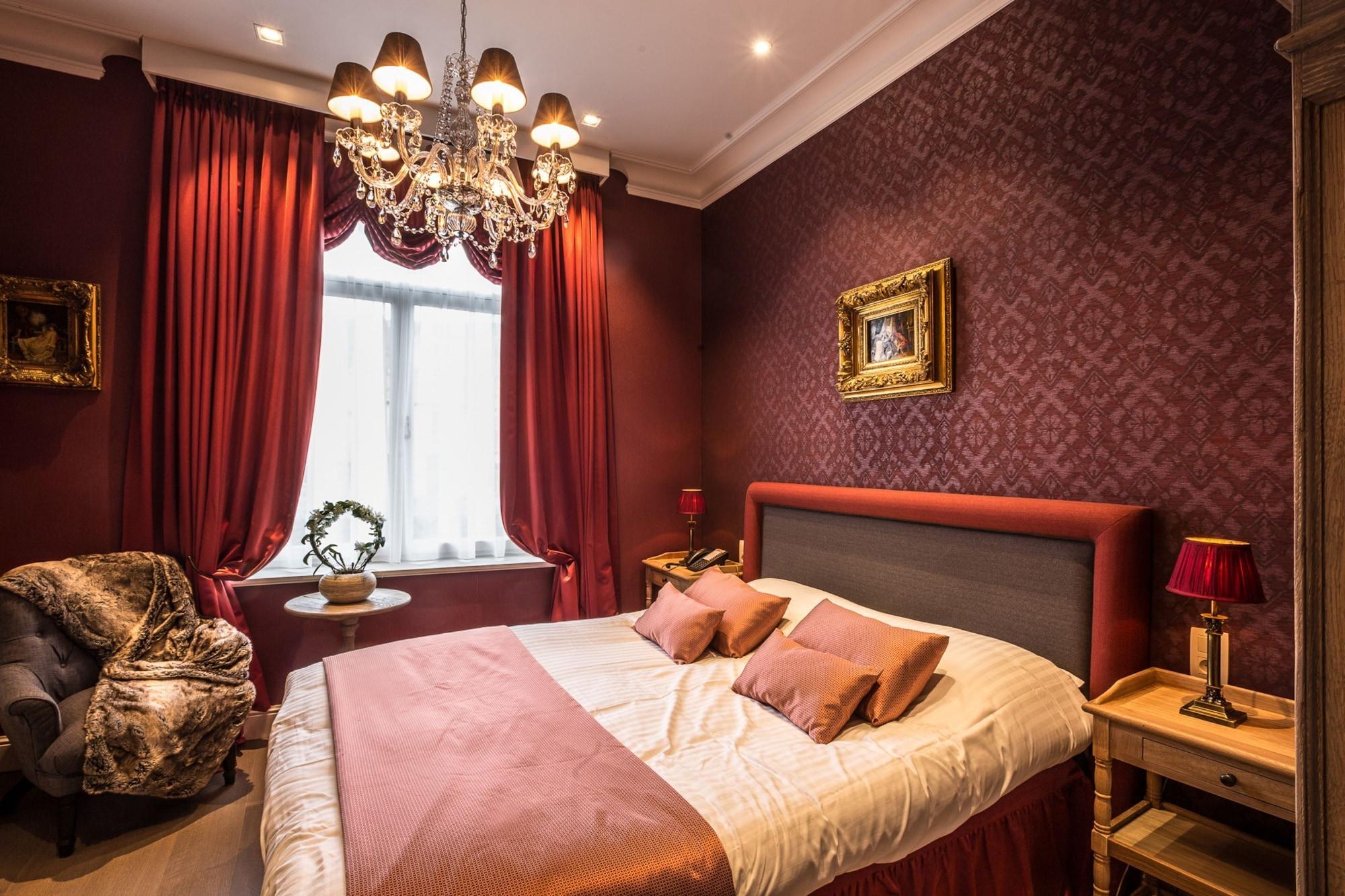 Luxury Boutique De Castillion Hotel 4*