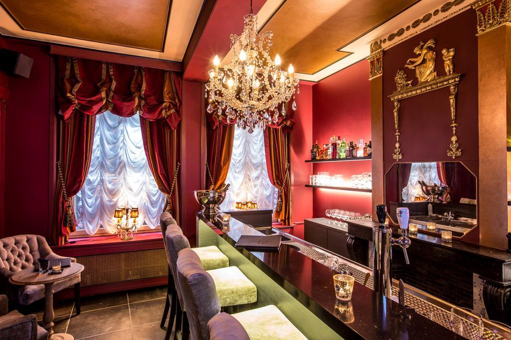 Hotel Luxury Boutique De Castillion 4*